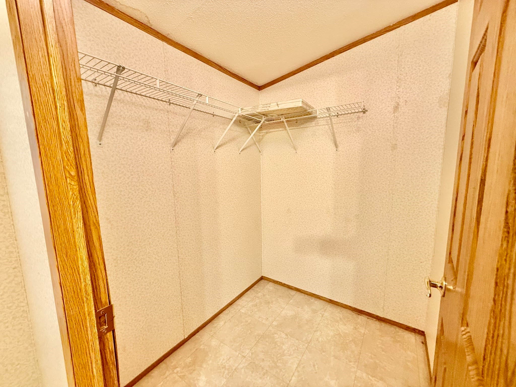 Mobile Home at 22 Sunnydale Cir, Brimfield MA 01010, photo 24 of 32