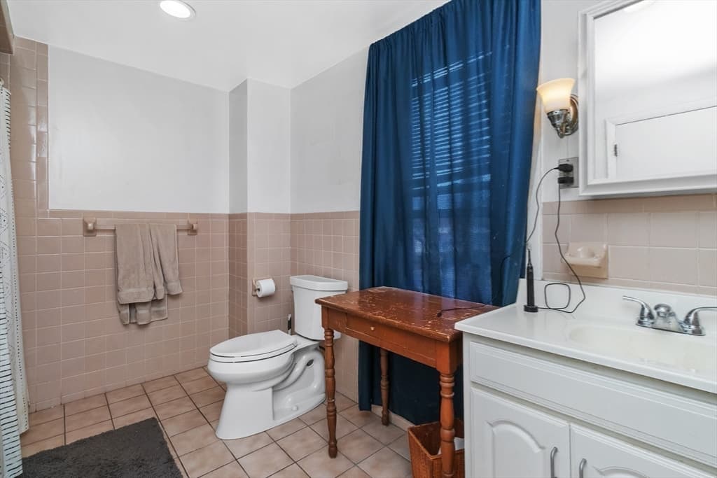 126 Butler Rd, Quincy MA 02169 photo 28