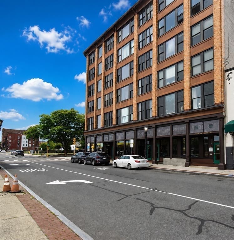 385 Worthington Street # 2F, Springfield MA 01103 photo 25