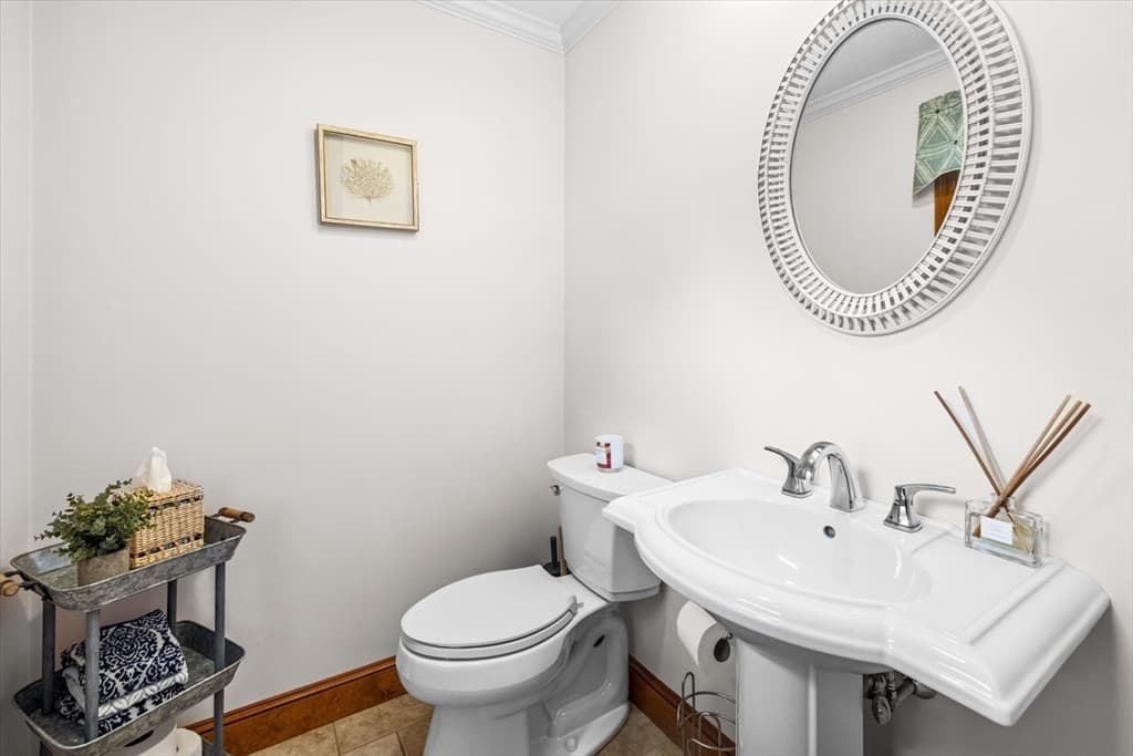 Single Family Residence at 14 Grove St, Kingston MA 02364, photo 24 of 42