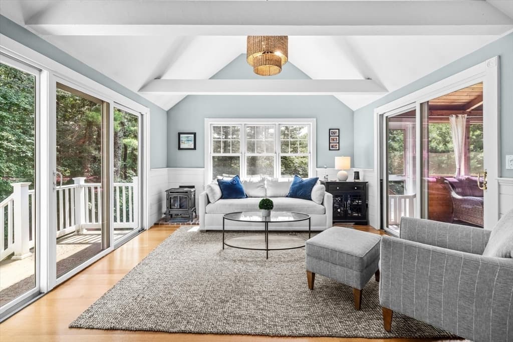 Single Family Residence at 14 Grove St, Kingston MA 02364, photo 18 of 42