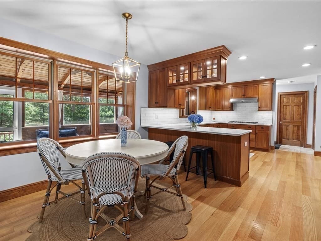 Single Family Residence at 14 Grove St, Kingston MA 02364, photo 11 of 42