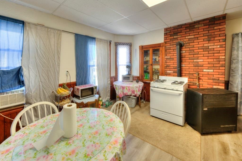 71 Esther St, Worcester MA 01607 photo 33