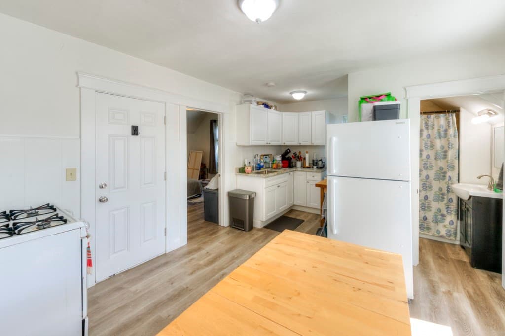 71 Esther St, Worcester MA 01607 photo 11