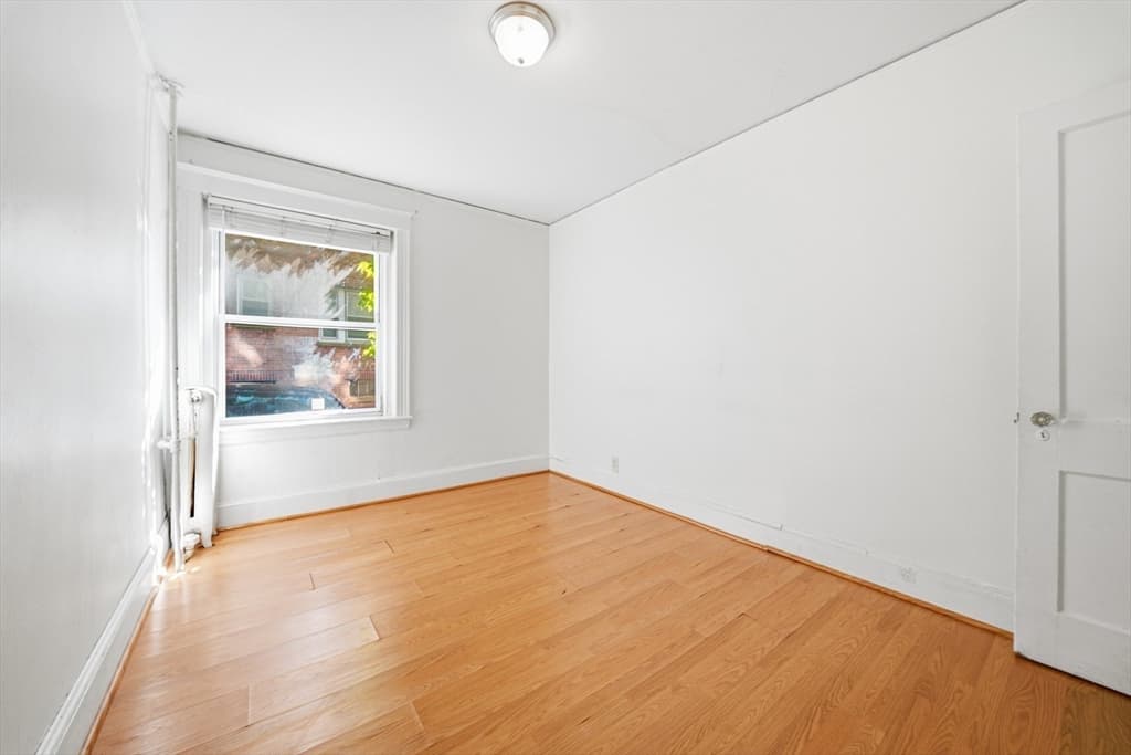 1607 Commonwealth Ave # 04, Boston MA 02135 photo 10