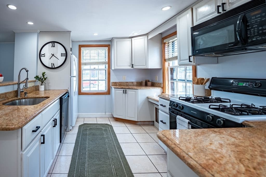 247 Washington St # 11, Winchester MA 01890 photo 4