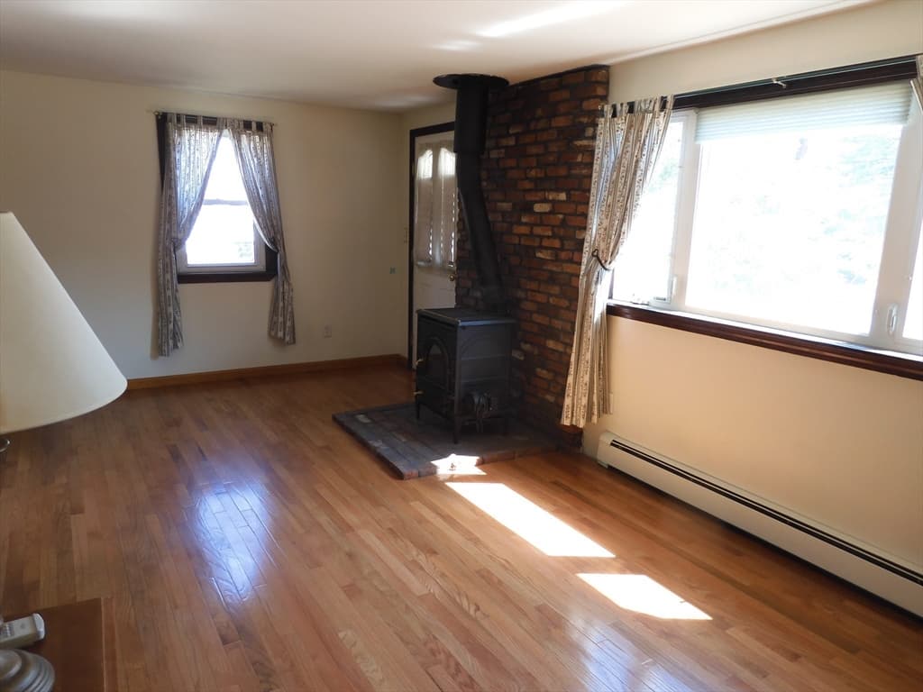 146 Bridle Rd, Billerica MA 01821 photo 4