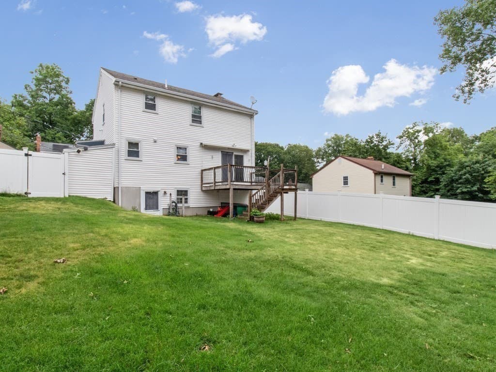 127 Westgate Road, Waltham MA 02453 photo 24