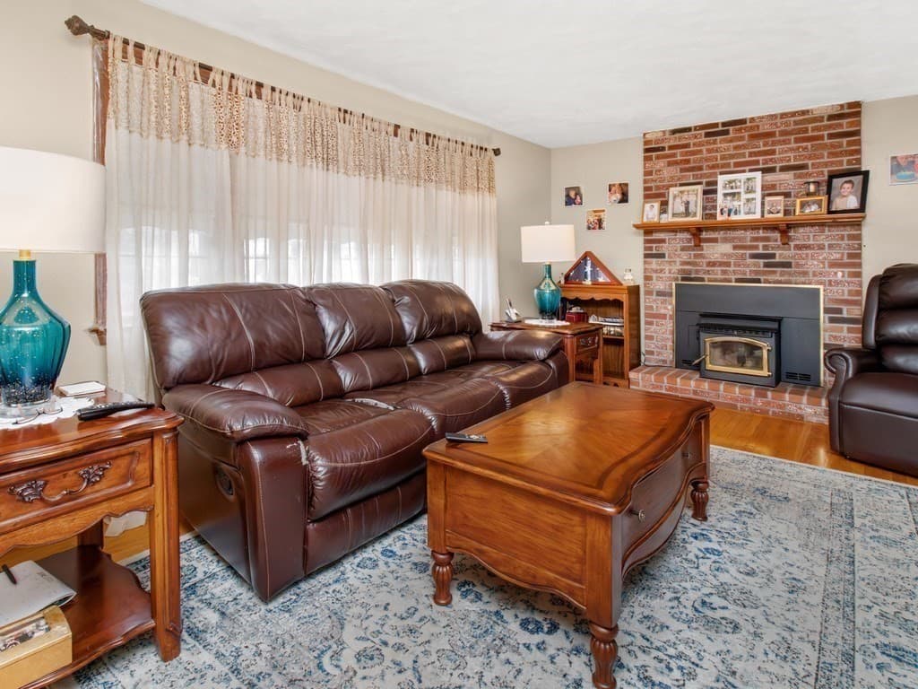 127 Westgate Road, Waltham MA 02453 photo 10