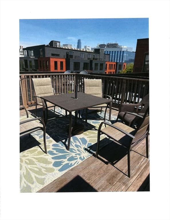 Condominium at 115 B Street # 5, Boston MA 02127, Boston, photo 5 of 5