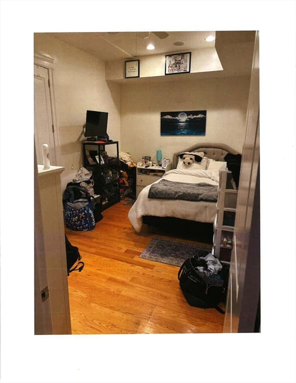 Condominium at 115 B Street # 5, Boston MA 02127, Boston, photo 4 of 5