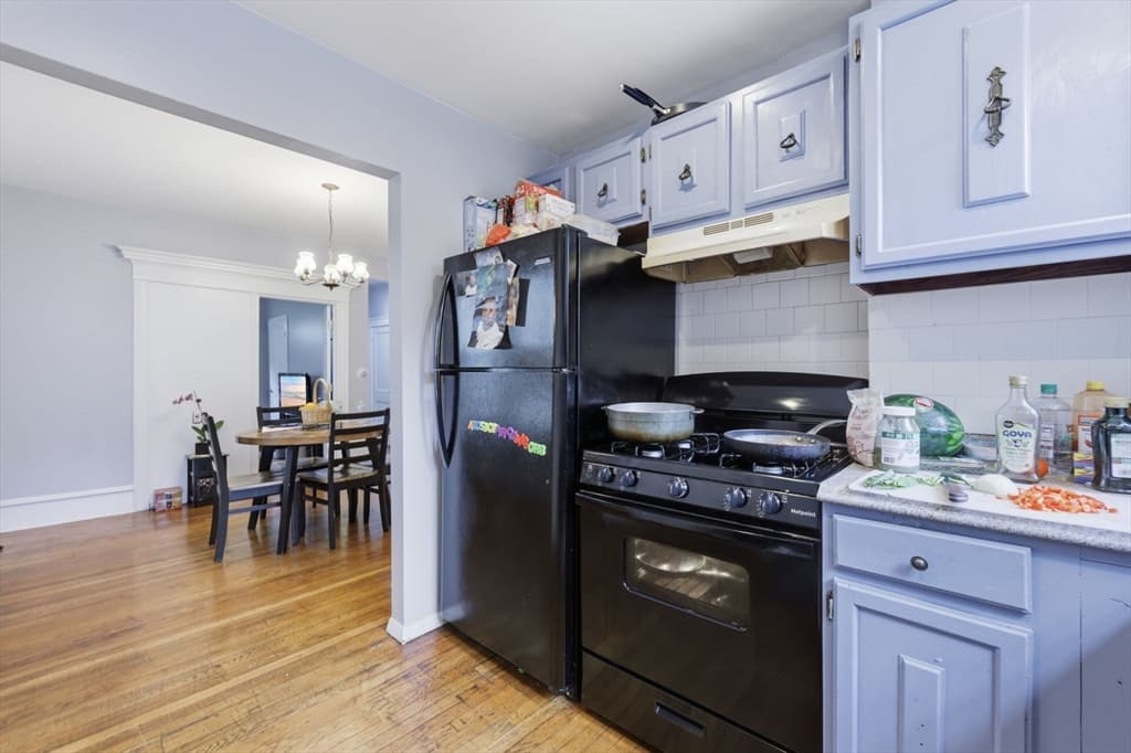 37 Eaton St, Fall River MA 02723 photo 5