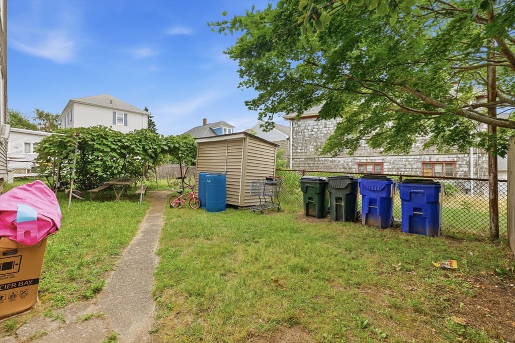 37 Eaton St, Fall River MA 02723 photo 40