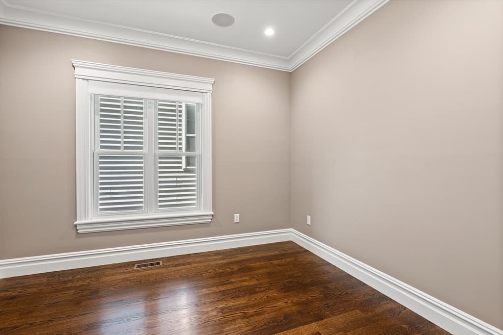 Condominium at 9 M # 2, Boston MA 02127, Boston, photo 22 of 41