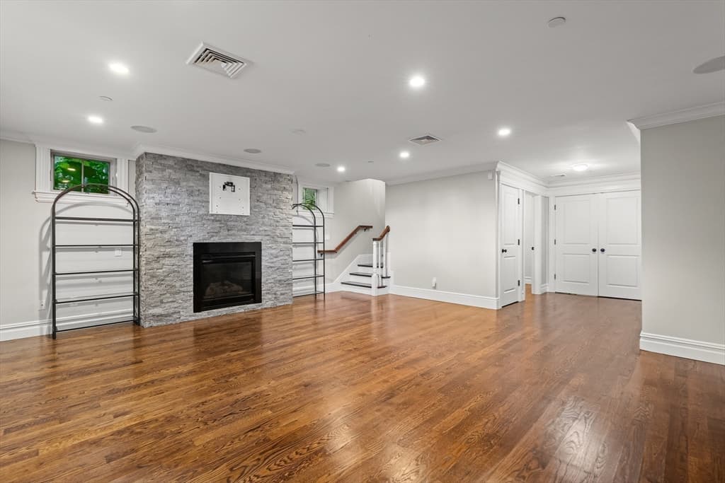 Condominium at 9 M # 2, Boston MA 02127, Boston, photo 30 of 41