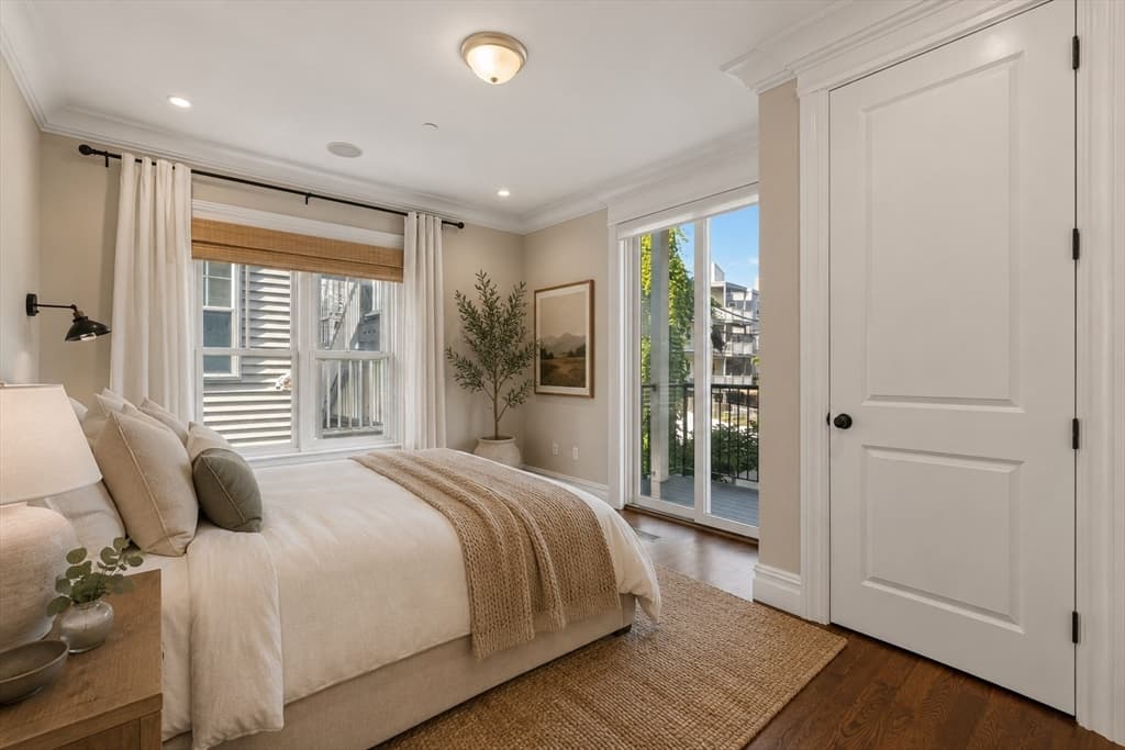 Condominium at 9 M # 2, Boston MA 02127, Boston, photo 15 of 41