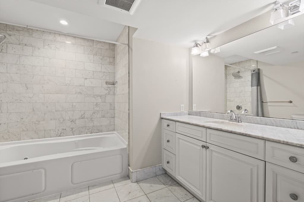 Condominium at 9 M # 2, Boston MA 02127, Boston, photo 35 of 41