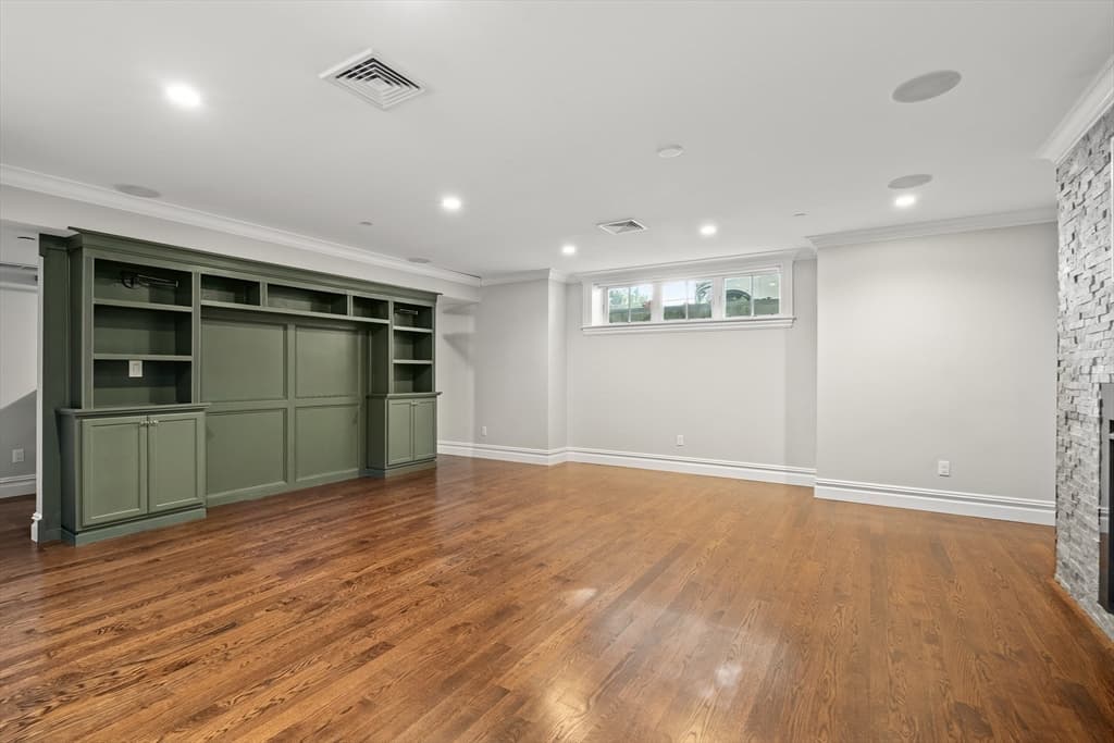 Condominium at 9 M # 2, Boston MA 02127, Boston, photo 29 of 41