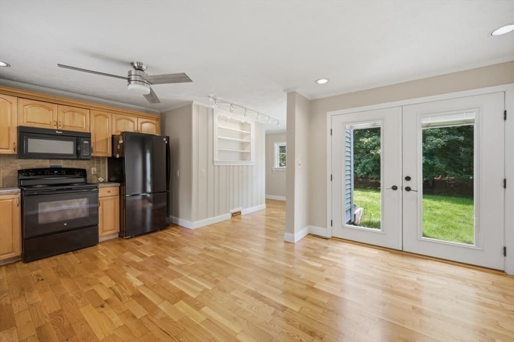 117 Hazardville Rd, Longmeadow MA 01106 photo 9