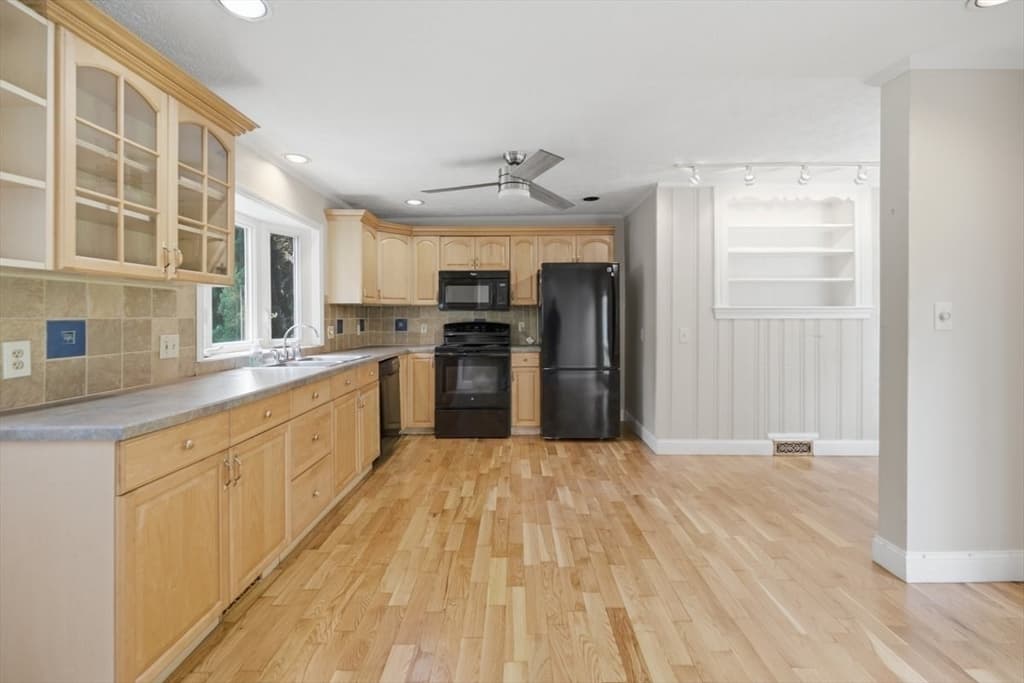 117 Hazardville Rd, Longmeadow MA 01106 photo 8