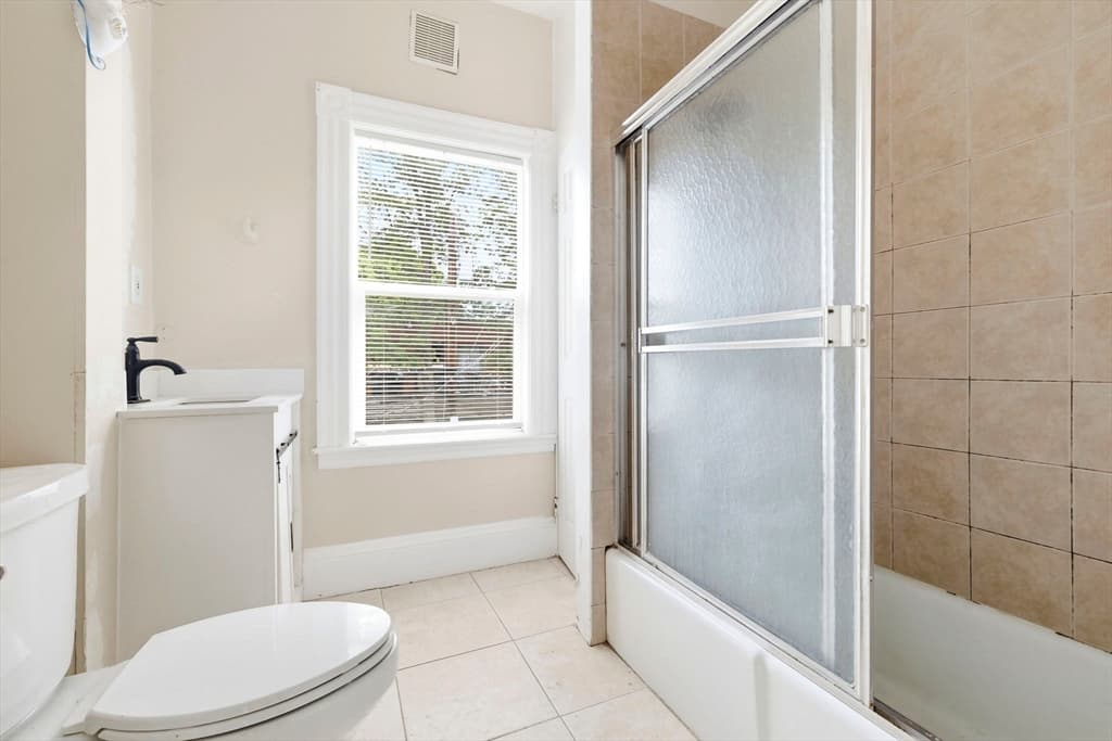 31-33 Lothrop St, Boston MA 02135 photo 13