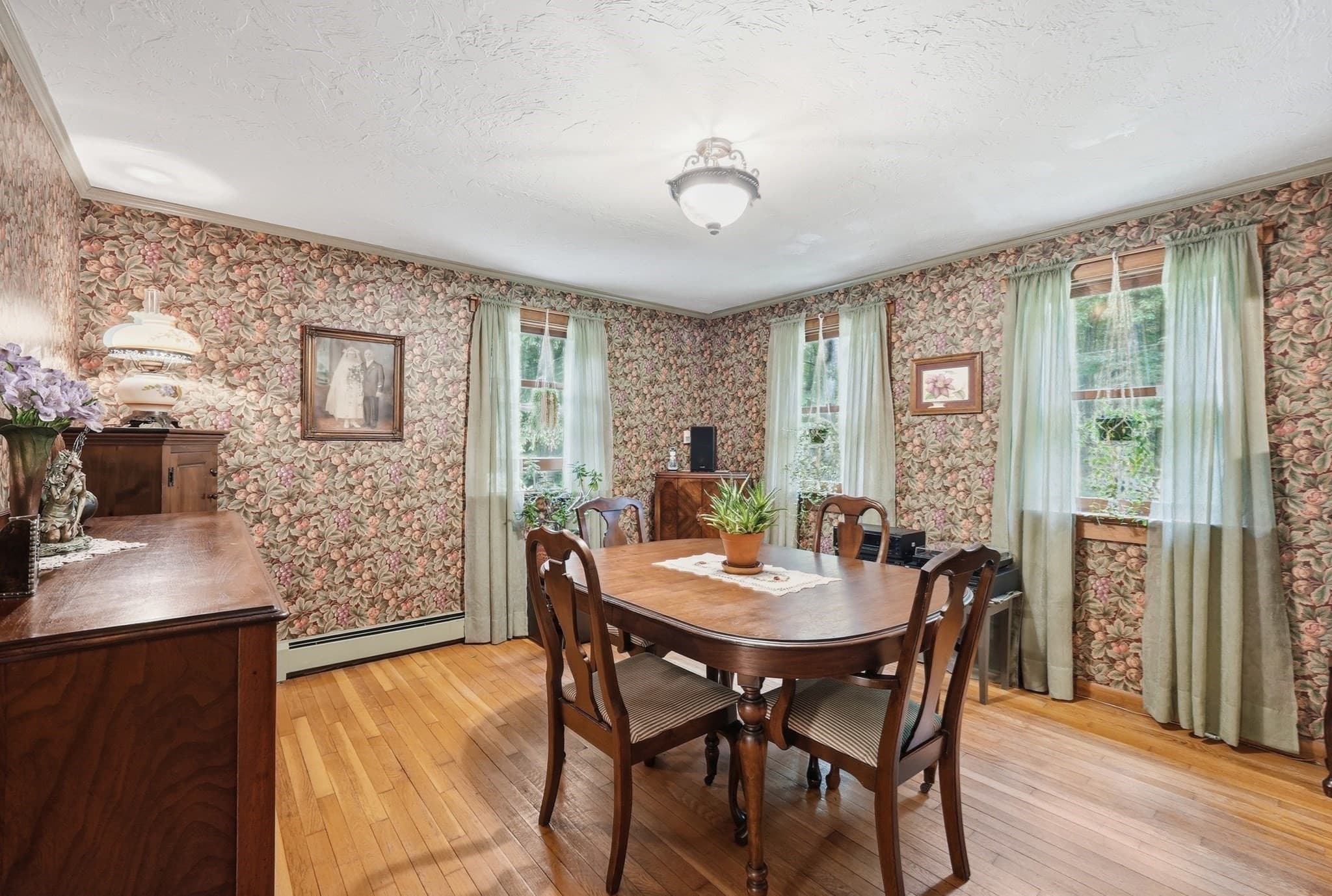 Single Family Residence at 46 Prospect St, Rutland MA 01543, photo 5 of 27