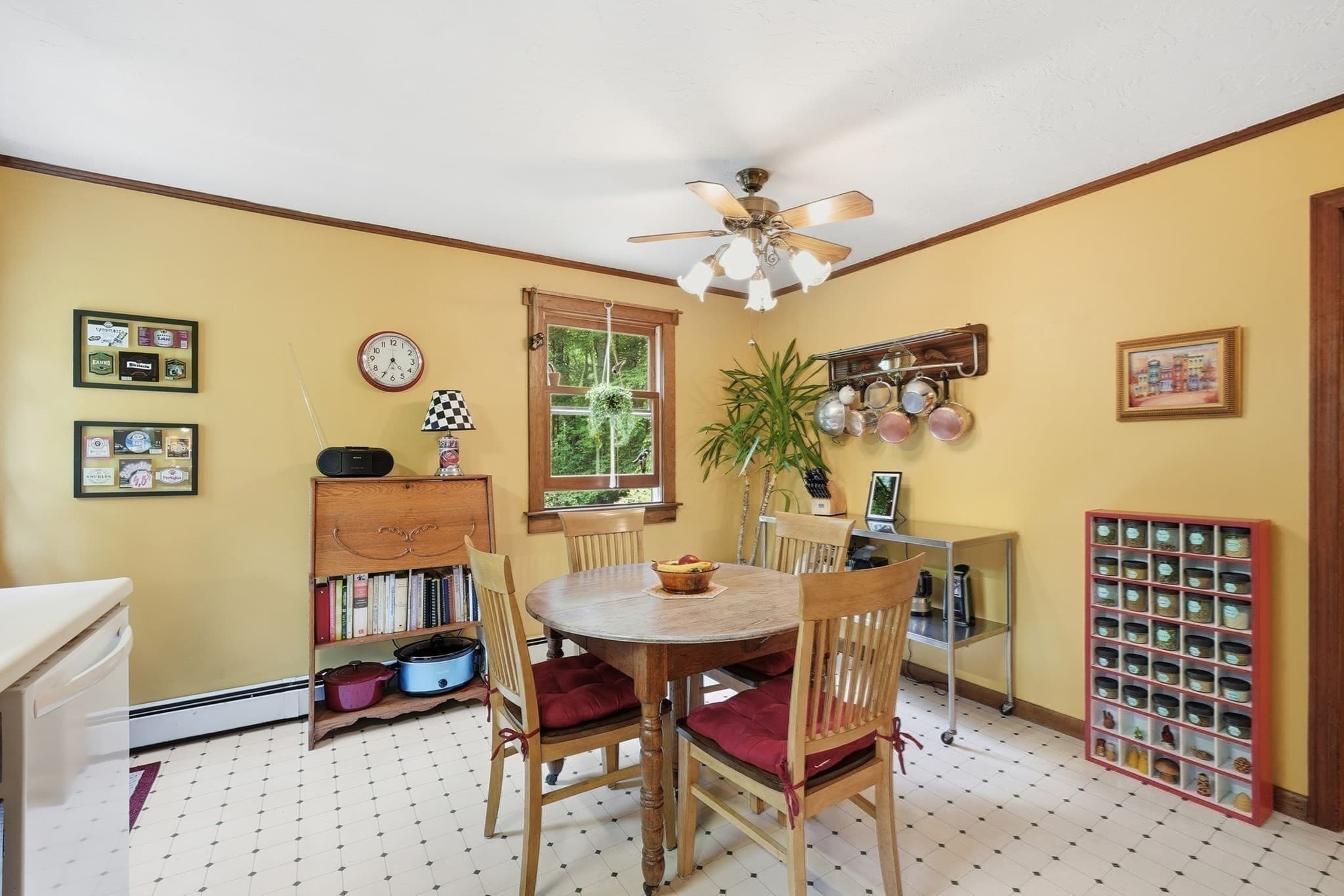 Single Family Residence at 46 Prospect St, Rutland MA 01543, photo 9 of 27