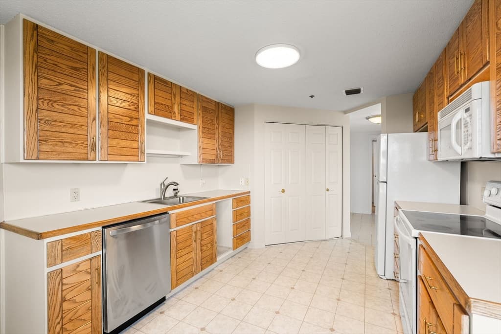 200 Burkhall Street # 505, Weymouth MA 02190 photo 14