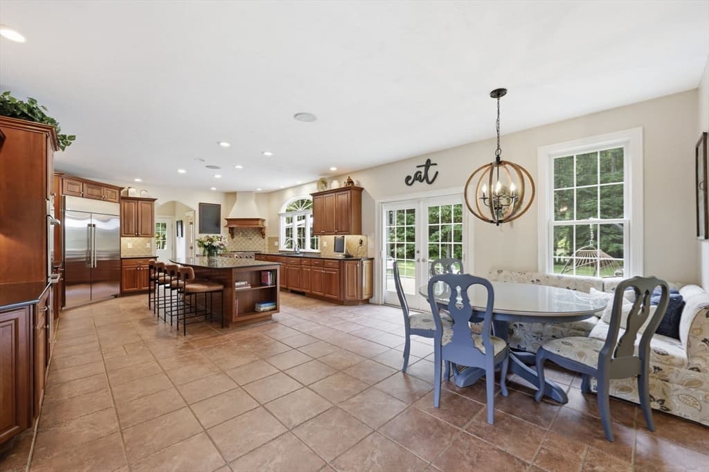 Single Family Residence at 8 Lexington Circle, Southwick MA 01077, Southwick, photo 12 of 42
