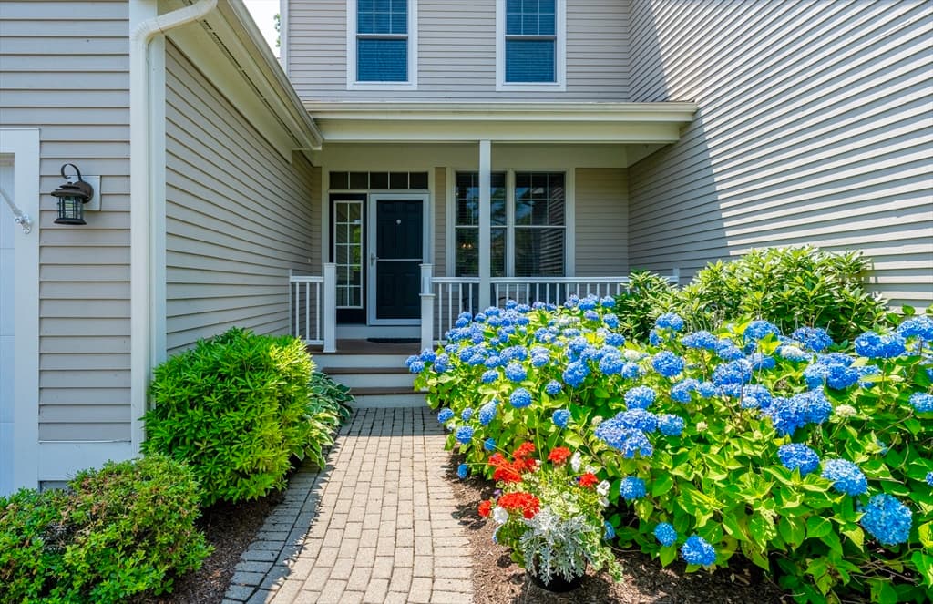 14 Stony Brook Dr # 516, Mashpee MA 02649
