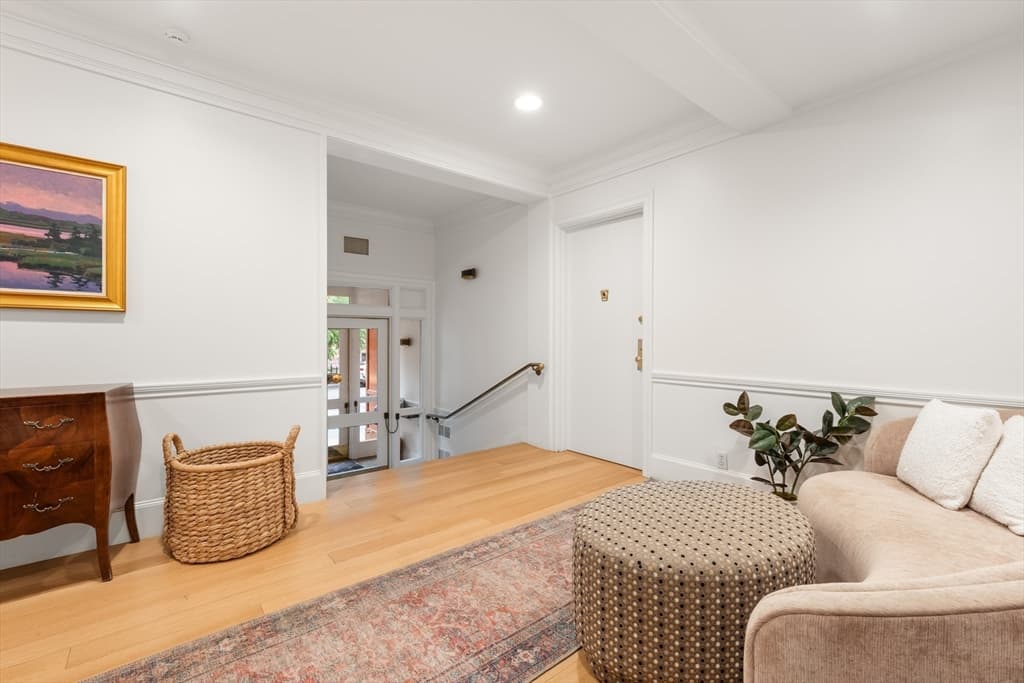 Condominium at 20 Gloucester St # 3, Boston MA 02115, Boston, photo 23 of 25