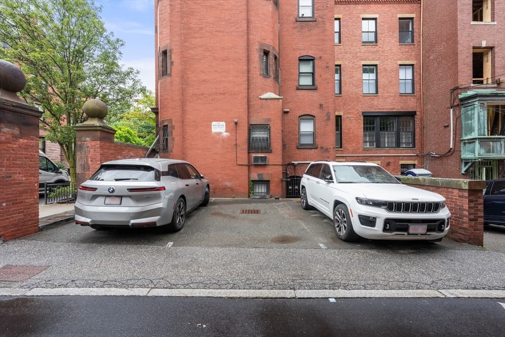 Condominium at 20 Gloucester St # 3, Boston MA 02115, Boston, photo 24 of 25