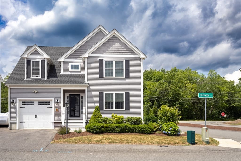 1 Driftwood Dr, Easton MA 02375 photo 2