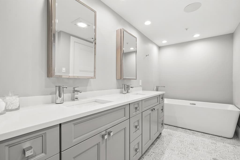 Condominium at 377 W 1st St # 3, Boston MA 02127, Boston, photo 17 of 33