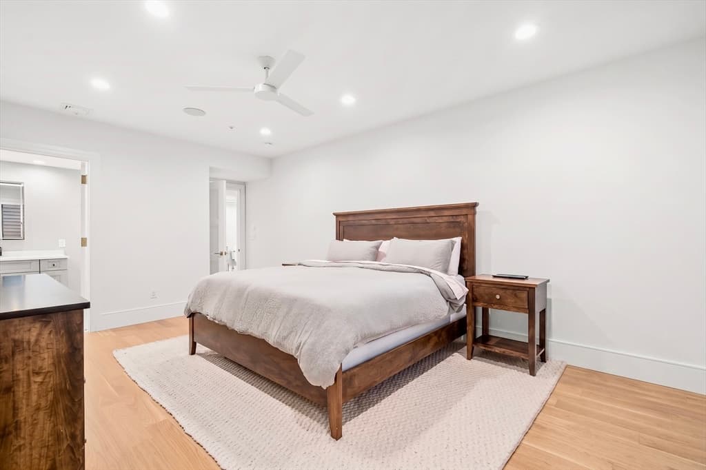 Condominium at 377 W 1st St # 3, Boston MA 02127, Boston, photo 16 of 33