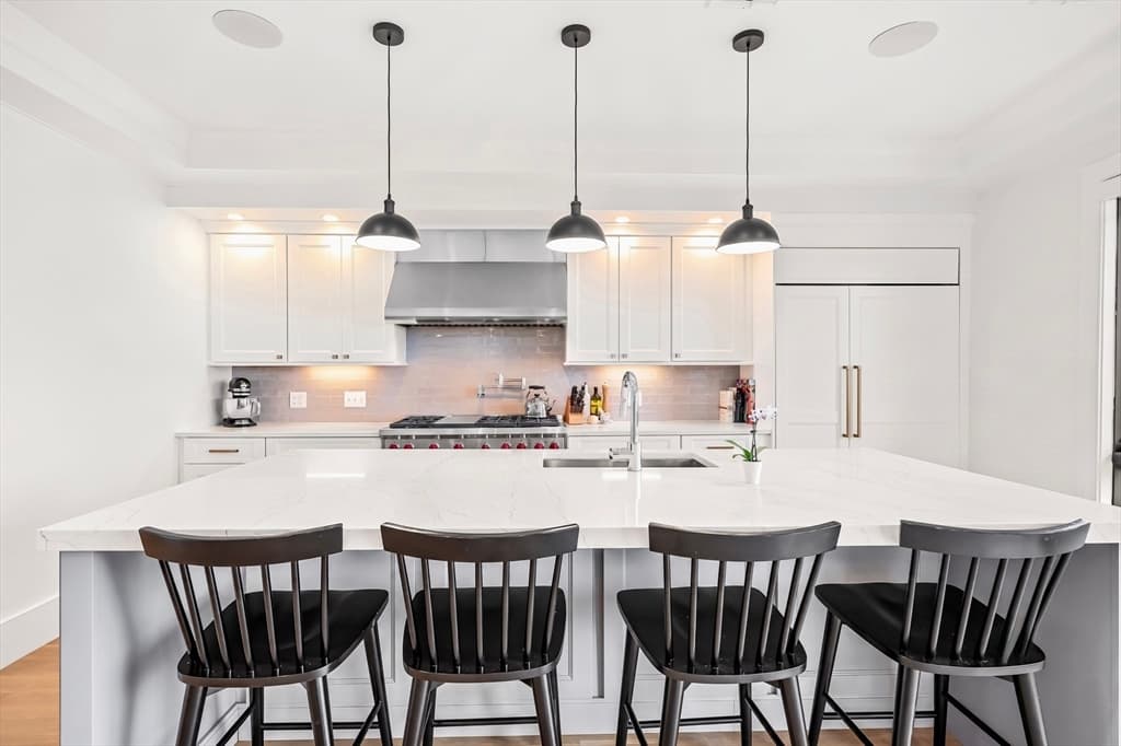 Condominium at 377 W 1st St # 3, Boston MA 02127, Boston, photo 3 of 33