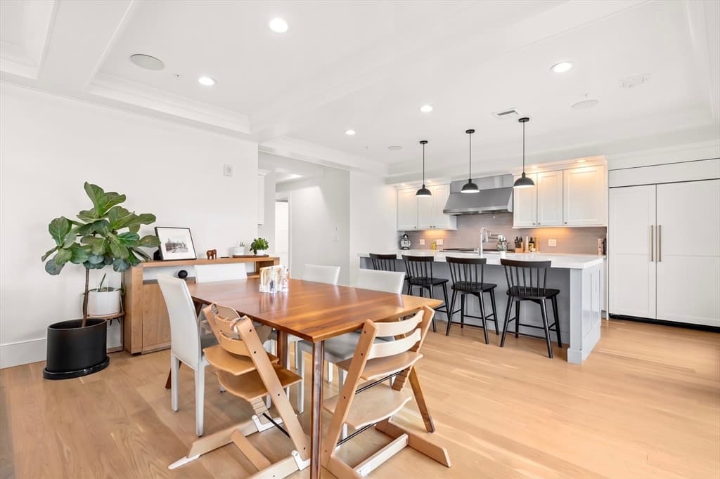 Condominium at 377 W 1st St # 3, Boston MA 02127, Boston, photo 10 of 33