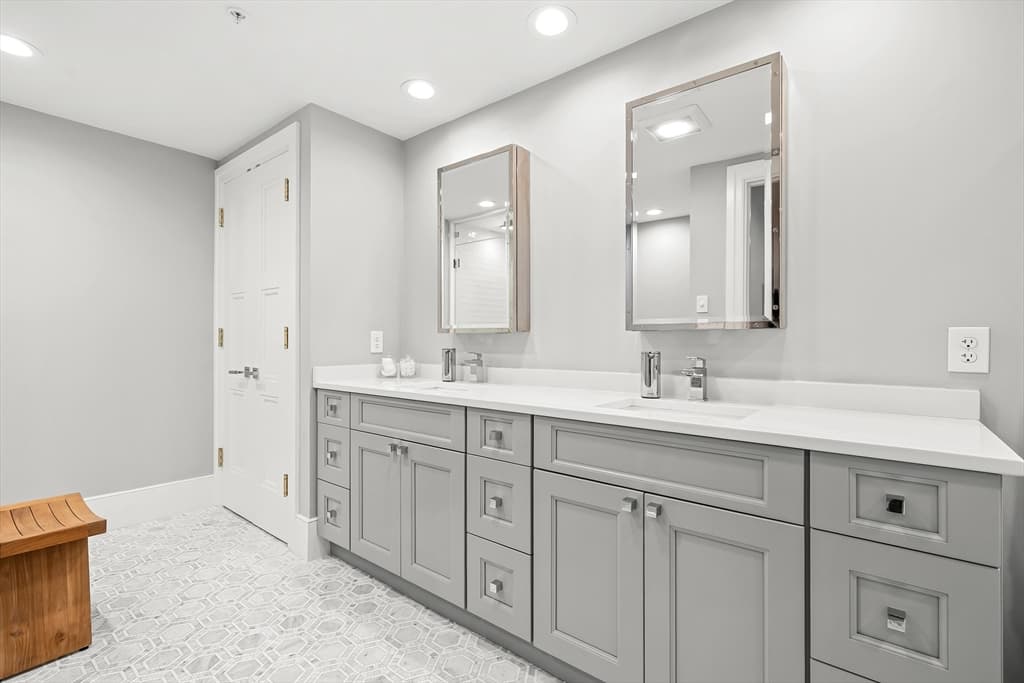 Condominium at 377 W 1st St # 3, Boston MA 02127, Boston, photo 18 of 33