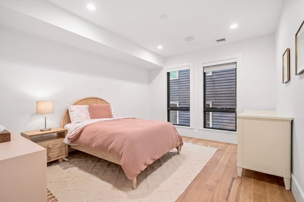 Condominium at 377 W 1st St # 3, Boston MA 02127, Boston, photo 21 of 33