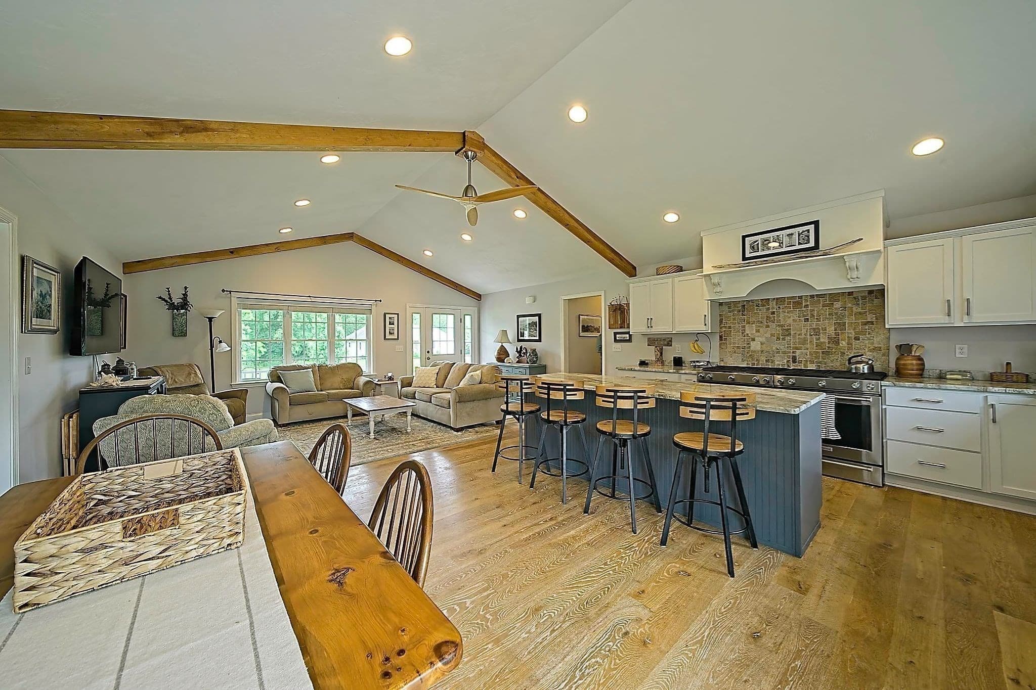 Single Family Residence at 3 Blacksmith Drive, Acushnet MA 02743, Acushnet, photo 9 of 24