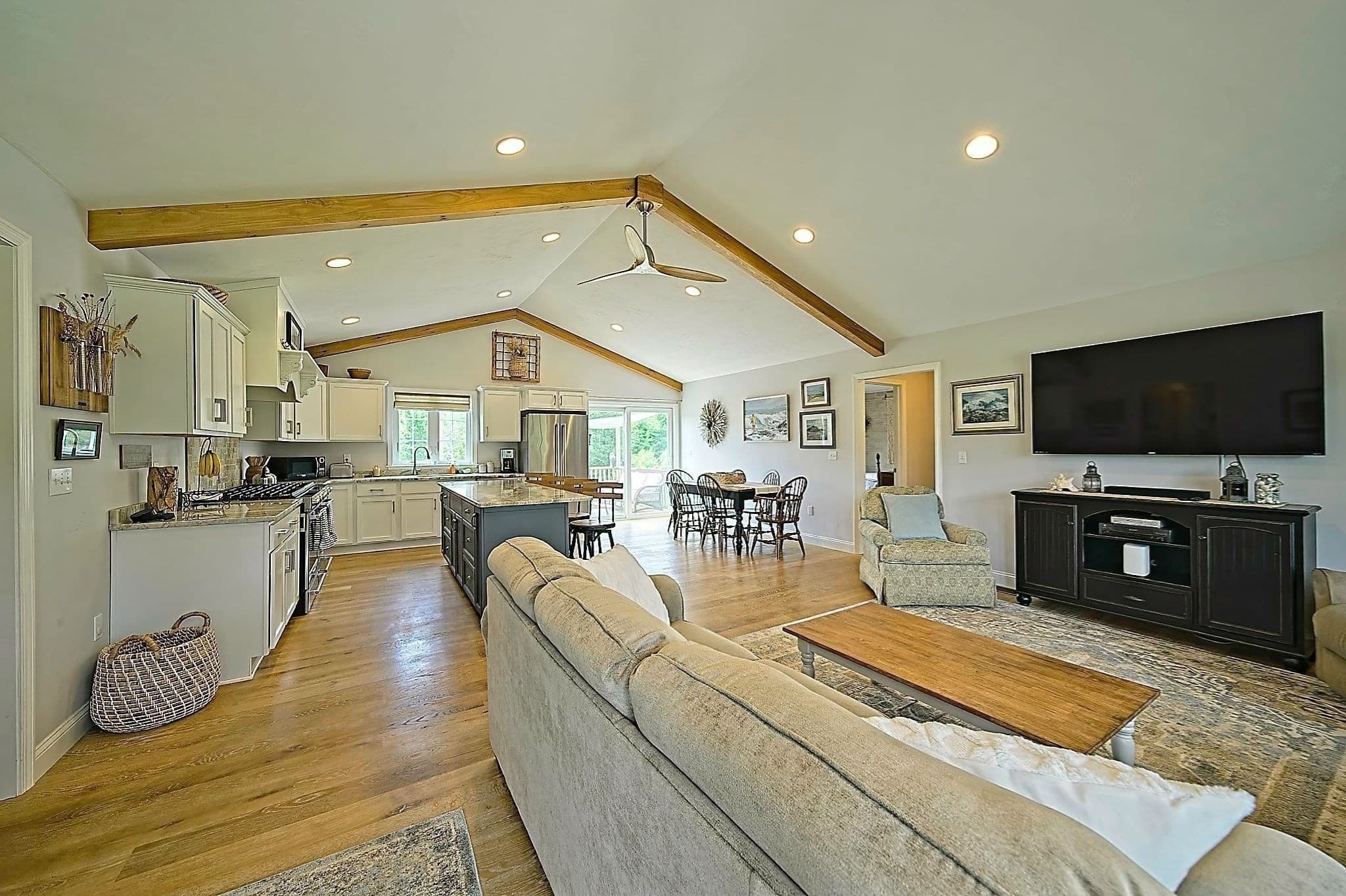 Single Family Residence at 3 Blacksmith Drive, Acushnet MA 02743, Acushnet, photo 8 of 24