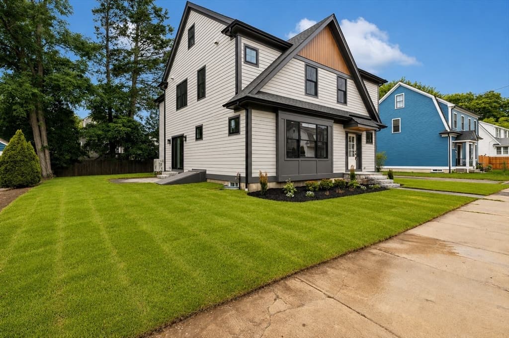 Single Family Residence at 29 Keystone, Boston MA 02132, Boston, photo 27 of 29