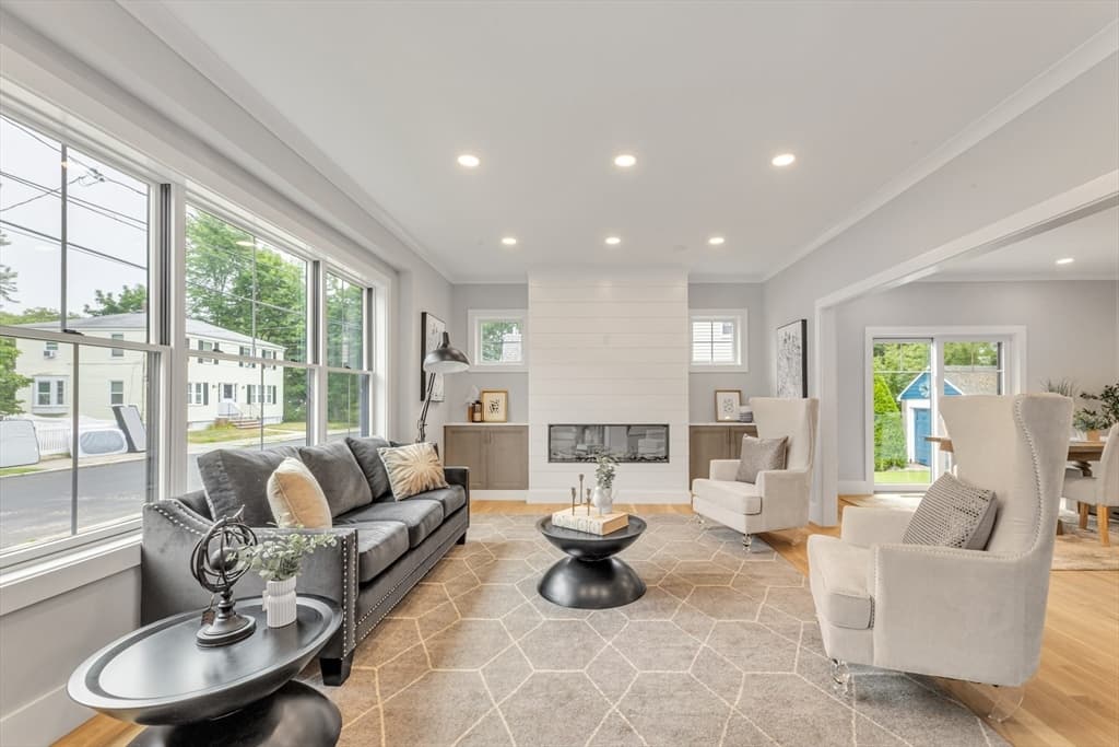 Single Family Residence at 29 Keystone, Boston MA 02132, Boston, photo 2 of 29