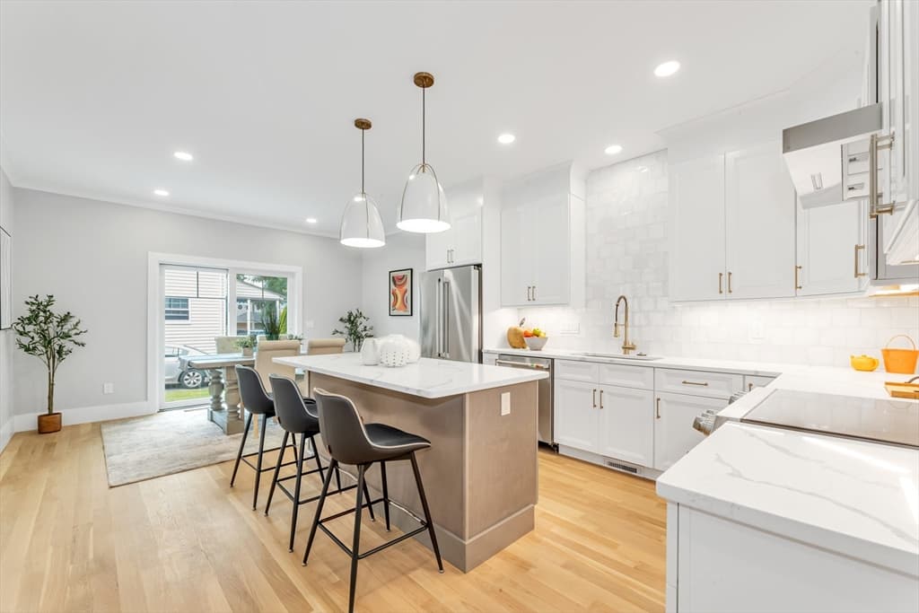 Single Family Residence at 29 Keystone, Boston MA 02132, Boston, photo 6 of 29