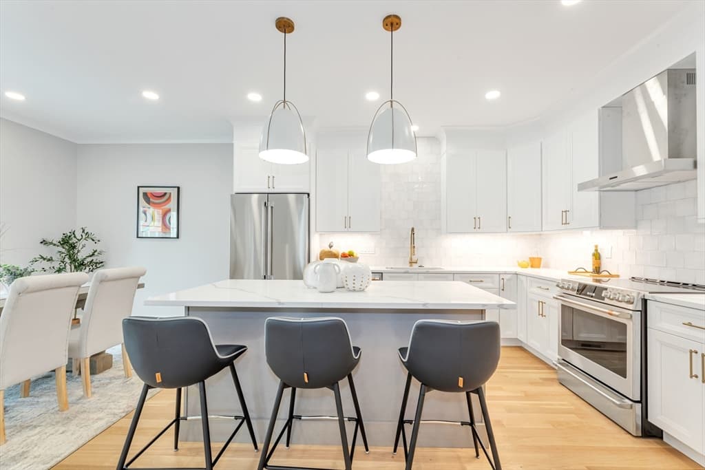 Single Family Residence at 29 Keystone, Boston MA 02132, Boston, photo 5 of 29