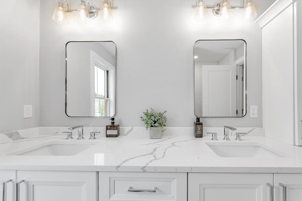 Single Family Residence at 29 Keystone, Boston MA 02132, Boston, photo 18 of 29