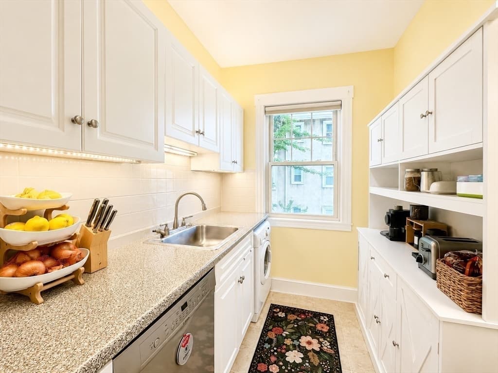 225 Belmont St # 2, Belmont MA 02478 photo 3