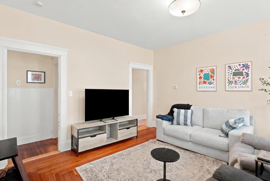 17 Dow St, Somerville MA 02144 photo 3