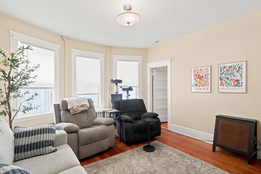 17 Dow St, Somerville MA 02144 photo 4