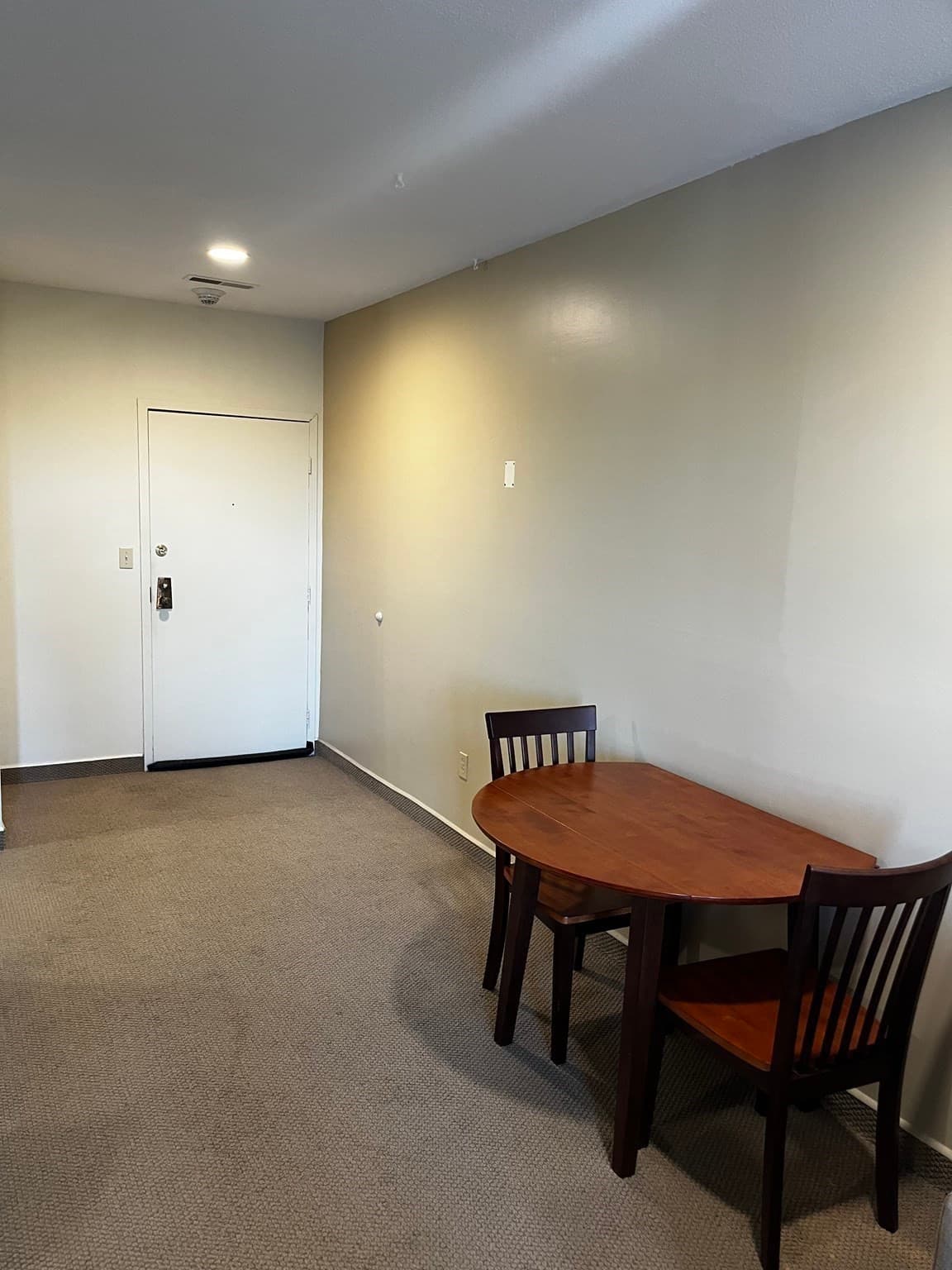 Condominium at 150 Rumford Avenue # 418, Mansfield MA 02048, photo 6 of 30